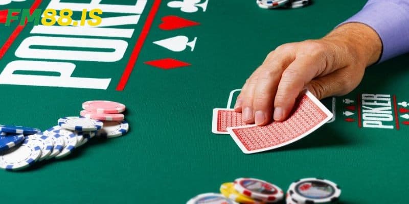 Thông tin cơ bản về câu hỏi bluff trong poker là gì